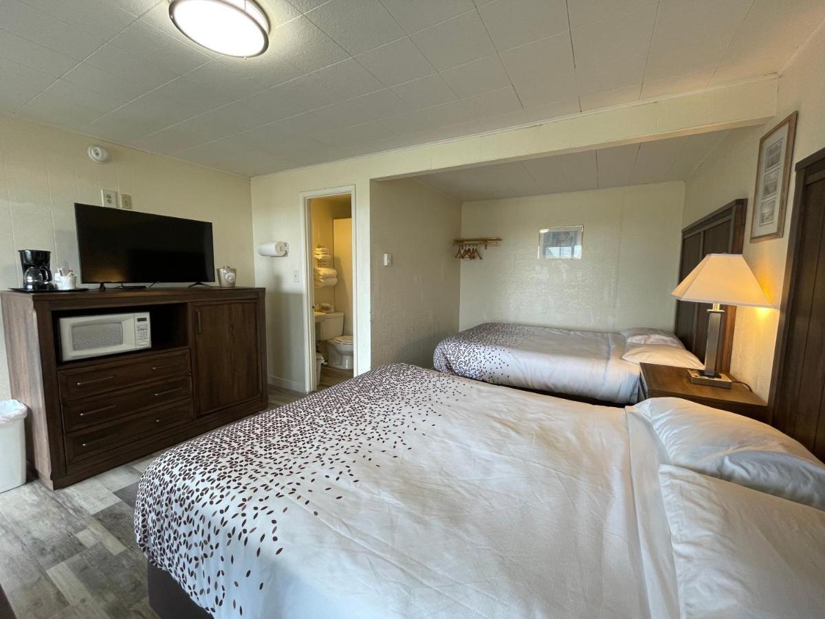 Holiday Motel เวสต์พอร์ต ภายนอก รูปภาพ